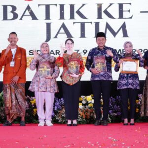 Bupati Sidoarjo Kukuhkan Pengurus Dekranasda, Dorong Produk Lokal Naik Kelas dan Berdaya Saing