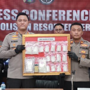 Polres Jember Bongkar Jaringan Narkotika Antar Pulau, 885 Gram Sabu dan 300 Butir Ekstasi Disita