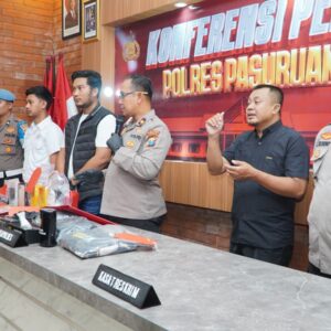 Lempar Bondet dan Ancam Warga dengan Celurit, Pria Pasrepan Diringkus Polisi