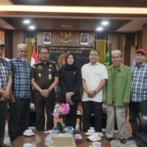 Dua Guru Lutra Dapat Harapan Baru, Kajati Sulsel Dorong Peninjauan Kembali Kasus PTDH