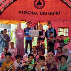 PLN Icon Plus Salurkan Bantuan untuk Warga Terdampak Erupsi Gunung Semeru di Lumajang