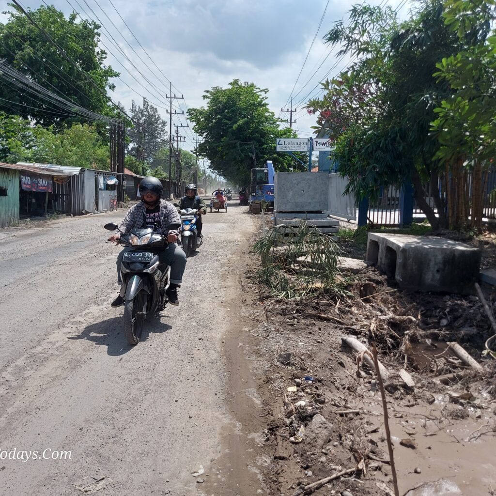 Sering Picu Kecelakaan, Ruas Jalan Panglima Sudirman Kletek–Jemundo Mulai Diperbaiki