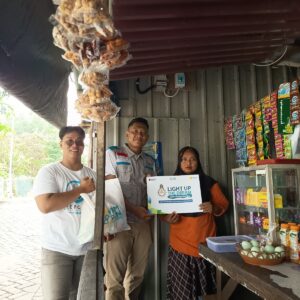 YBM PLN UIP JBTB Hadirkan Harapan Baru Lewat Program Berbagi Cahaya untuk Warga dan Pelaku UMKM di Gresik Selatan