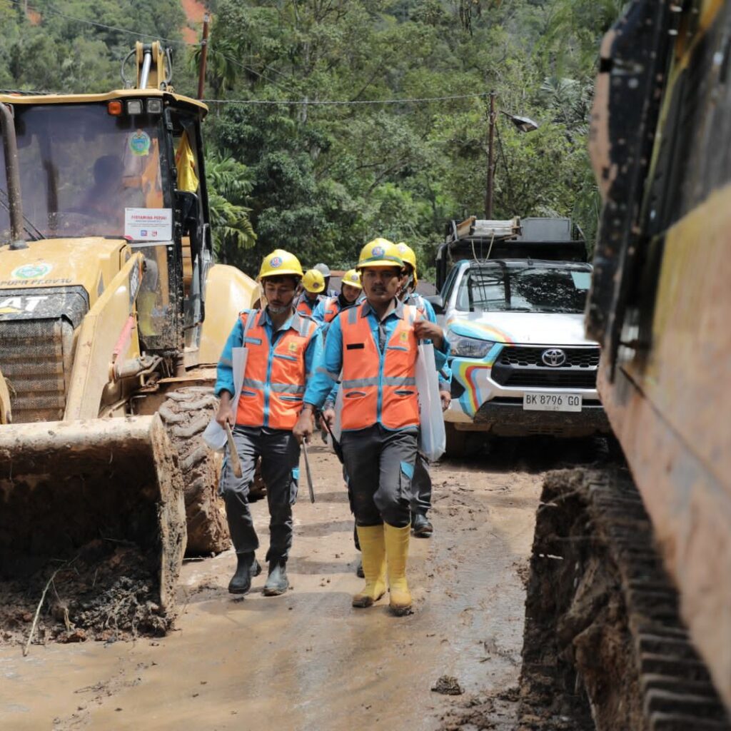 PLN Tuntaskan Pemulihan Kelistrikan Sumut 100 Persen! Sumut Kembali Menyala