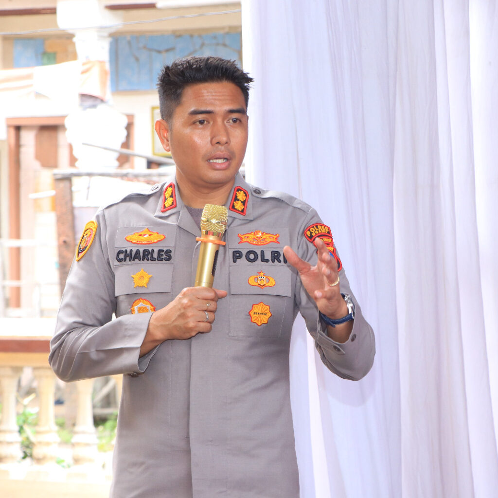 Tinjau Polsek Paron, Kapolres Ngawi Tekankan Pelayanan Prima