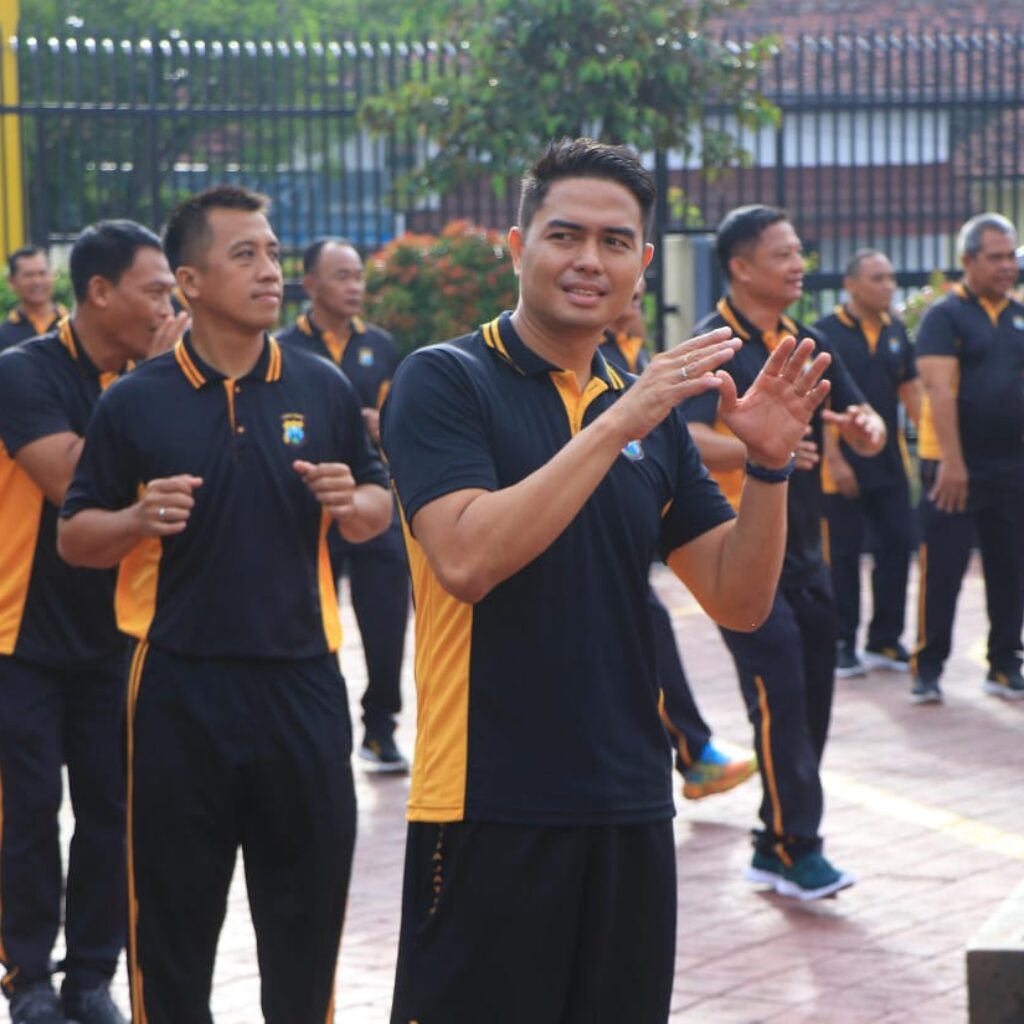 Kunjungi Polsek Geneng hingga Olahraga Bersama, Kapolres Ngawi Tekankan Jaga Marwah Polri dan Soliditas Internal