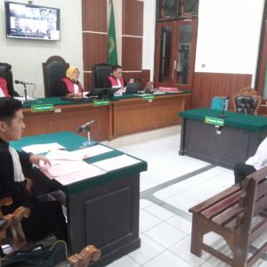 Rugikan Korban Penipuan Pre Order Sembako Rp95 Juta, Elly Nur Chasanah Diadili