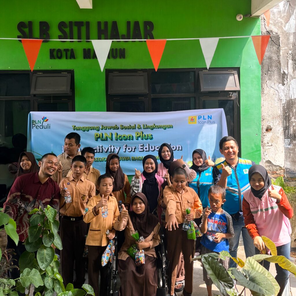 PLN Icon Plus Perkuat Pendidikan Inklusif bagi Siswa SLB Siti Hajar Madiun
