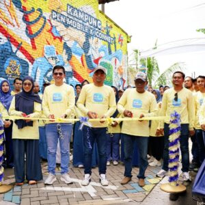 Perkuat Layanan Digital dan Ekonomi Desa, Kolaborasi PLN Icon Plus dan PLN UP3 Sidoarjo Hadirkan Kampung PLN Mobile x ICONNET