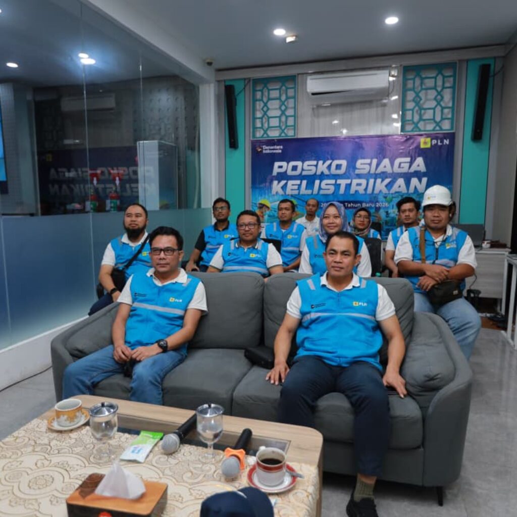 PLN Icon Plus dan PLN Grup Jatim Pastikan Keandalan Listrik dan Konektivitas Natal 2025 & Tahun Baru 2026