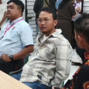 Broker Properti Robohkan Tiga Rumah di Medokan Ayu, Tersangka Dilimpahkan ke Jaksa dan Ditahan di Rutan Medaeng