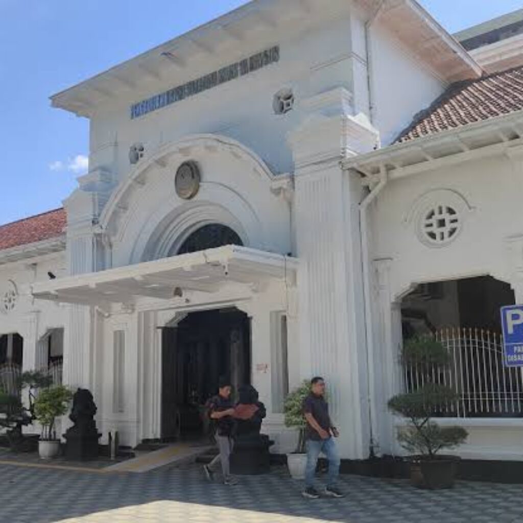 Wartawan Dibatasi Saat Liputan Sidang Terbuka, UU Pers Dipertanyakan