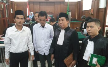 Majelis Hakim Perintahkan JPU Panggil Paksa Kadisdik Aris Agung Peawai