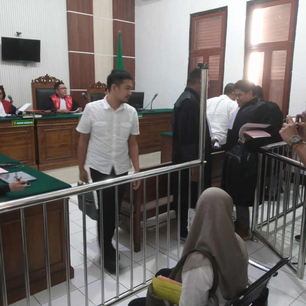 Modus Investasi Solar Fiktif, Dua Terdakwa Divonis Setahun Penjara di PN Surabaya