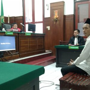 Kurir Narkotika 43,8 Kg Sabu dan Puluhan Ribu Ekstasi Dituntut Mati di PN Surabaya