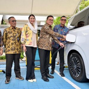 Ramadhan 2026 : Kolaborasi PLN dan Kementerian Perdagangan Hadirkan SPKLU Ultra Fast Charging