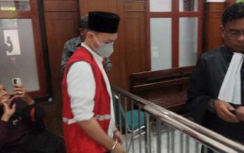 Mahasiswa Surabaya Divonis 2 Tahun 9 Bulan dalam Kasus Perlindungan Anak, Denda Rp250 Juta