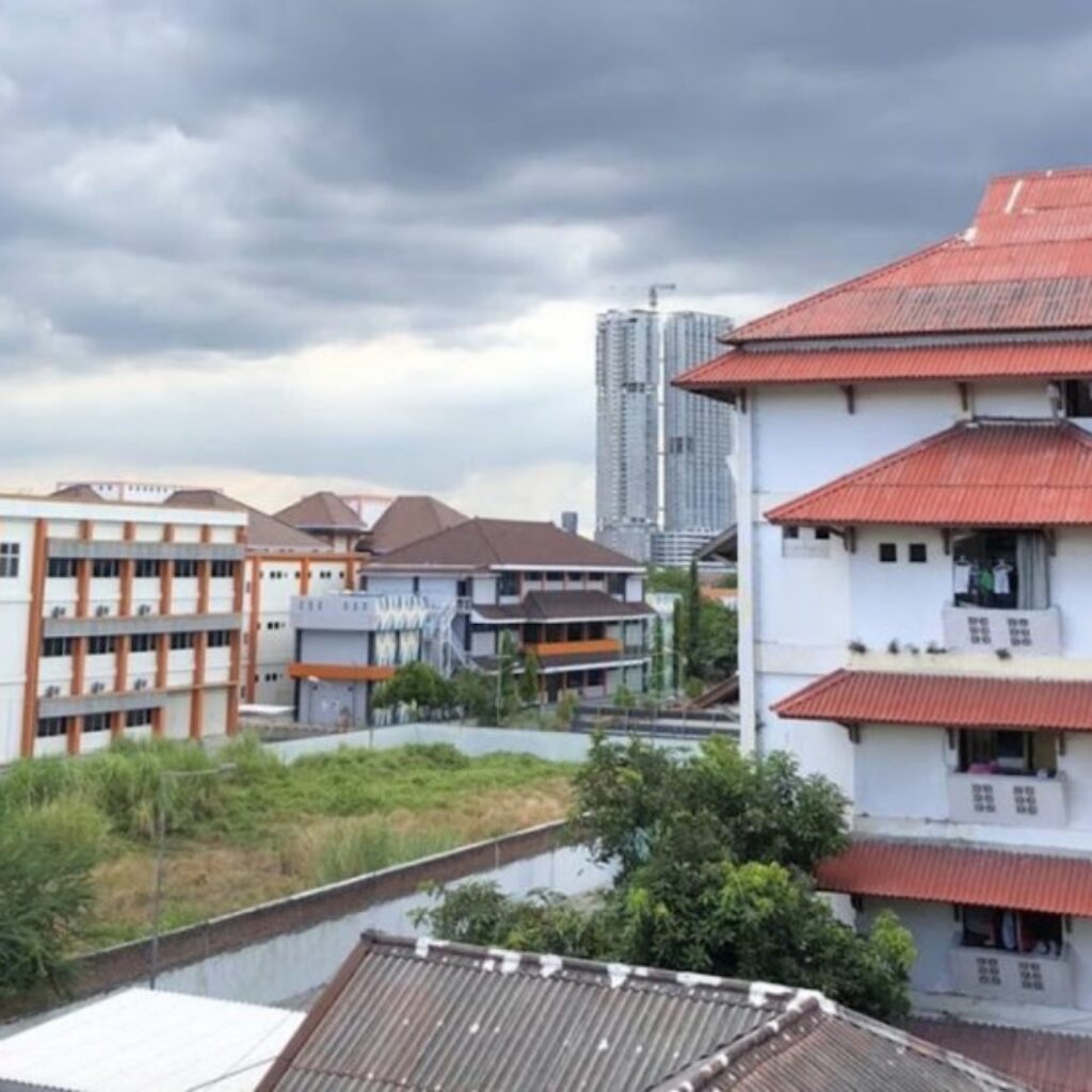 Akses Jalan Diduga Ilegal, Skandal Apartemen Aparna Siwalankerto Terancam Dibekukan