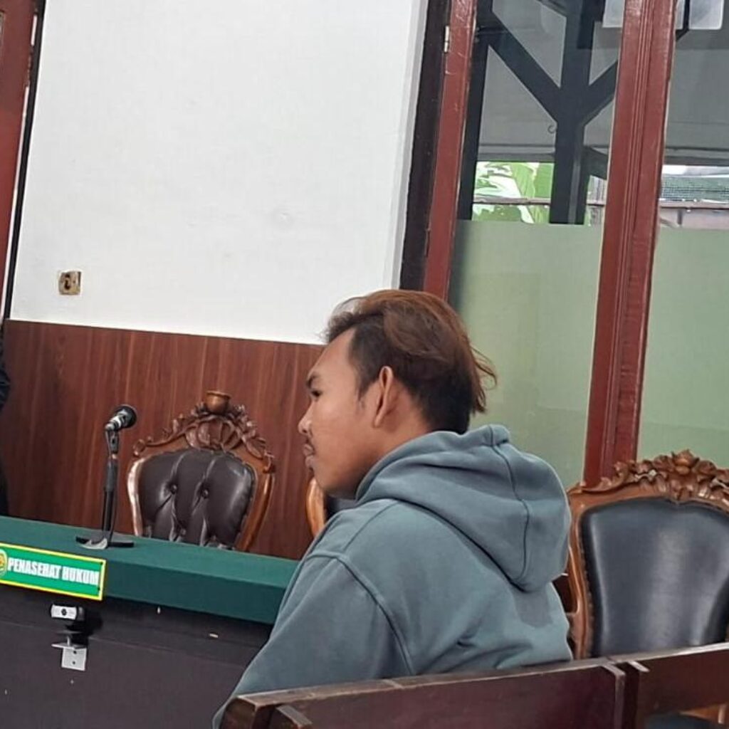 Sopir Mobil Dinas Polri Tabrak Pemotor hingga Pingsan di Depan Polda Jatim, Dituntut 4 Bulan Bui