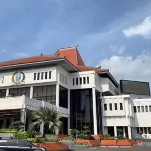 Pansus BUMD DPRD Jatim Diserbu Kritik: MAKI Sebut Rekomendasi “Copy-Paste”, Anggaran Diduga Mubazir