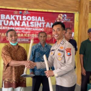Polres Gresik Salurkan Alsintan untuk Petani Panceng, Wujud Nyata Kepedulian HUT Bhayangkara ke-80
