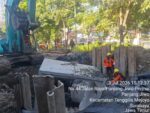 Seling Baja Putus, Pekerja Nyaris Tewas di Proyek U-Ditch Jalan Panjang Jiwo, Beton Retak Tetap Dipasang