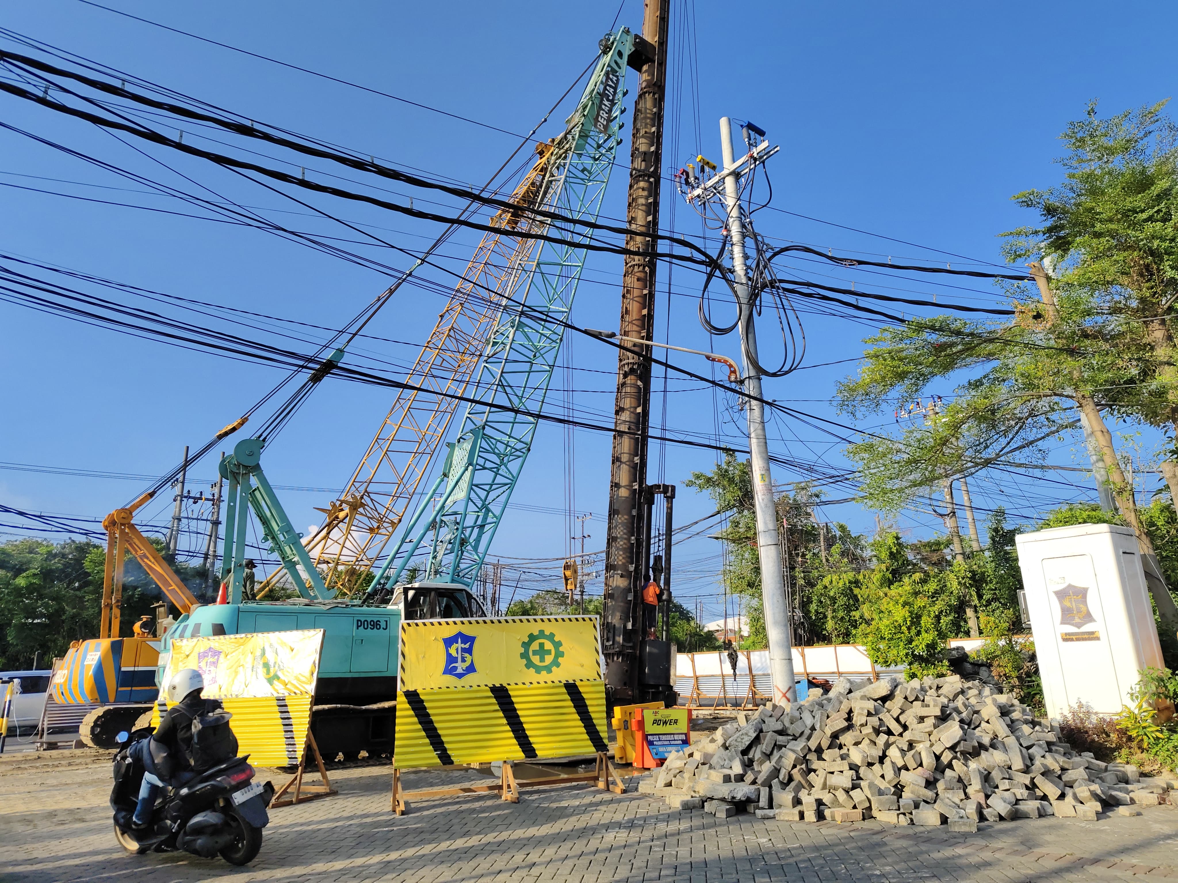 proyek saluran dan rumah pompa pemkot surabaya